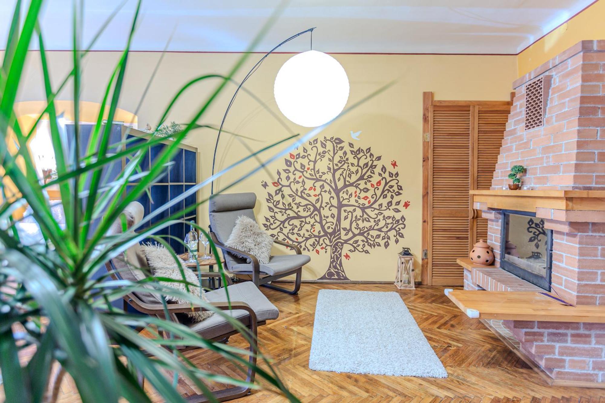Tree House-Old Town Brasov Appartement Buitenkant foto